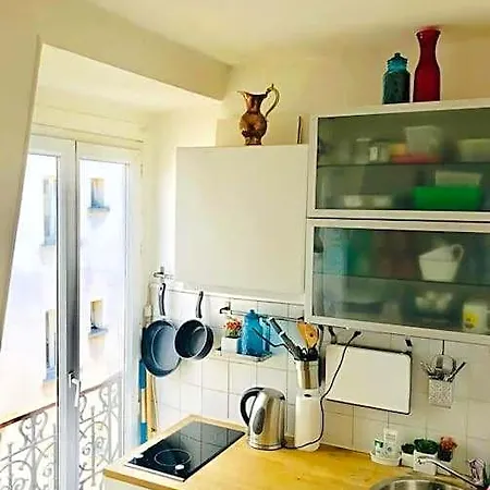 Cosy A Montmartre, A 15 Min Du Sacre-coeur Appartement
